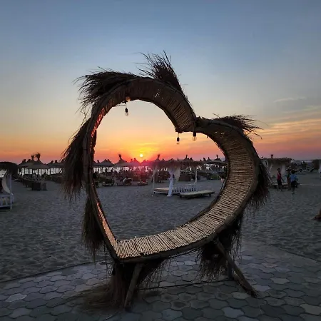 Bora's In Golem Beach شقة